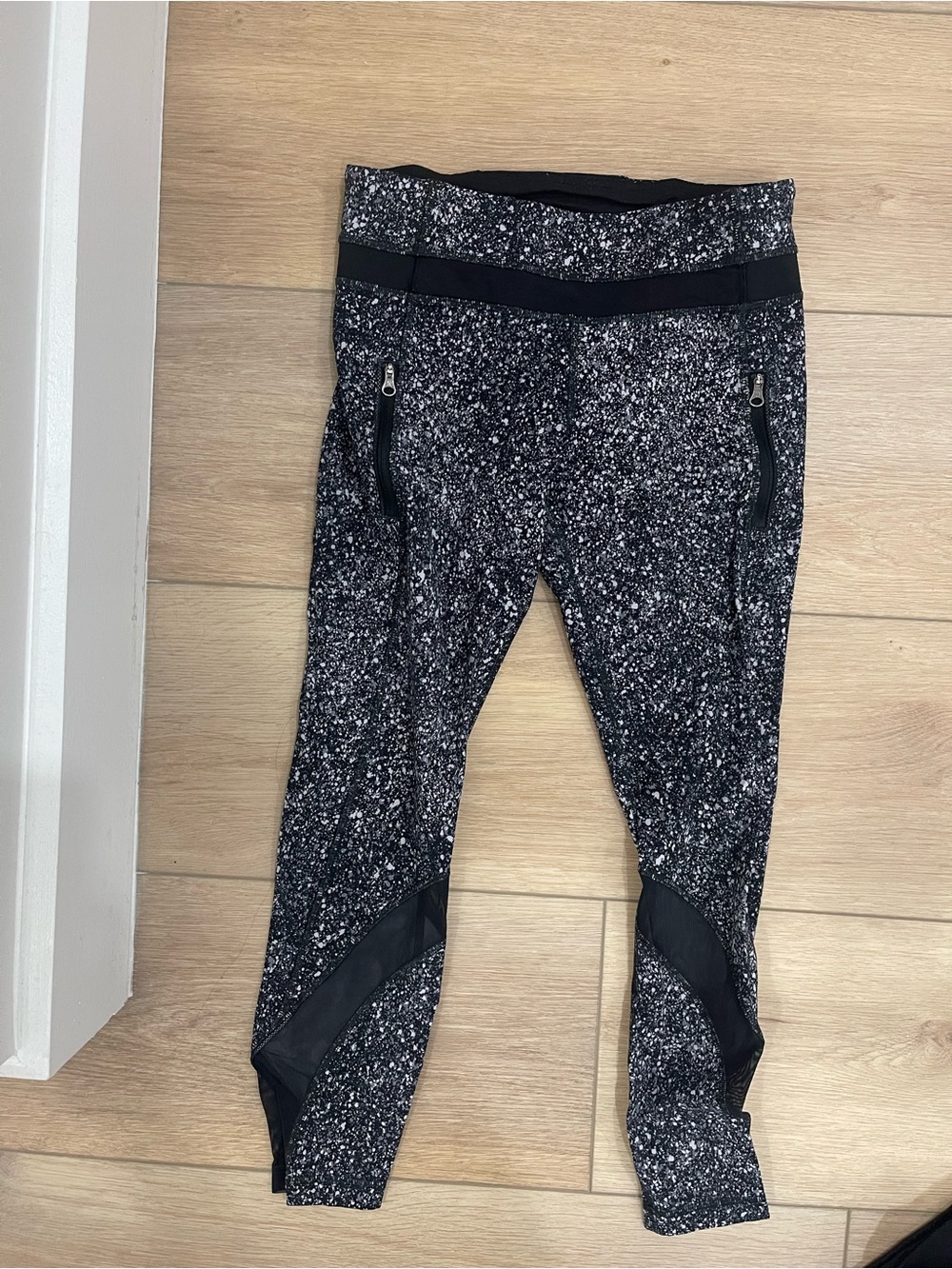 Lululemon Women’s Black Speckled Active Leggings - Picture 1 of 4